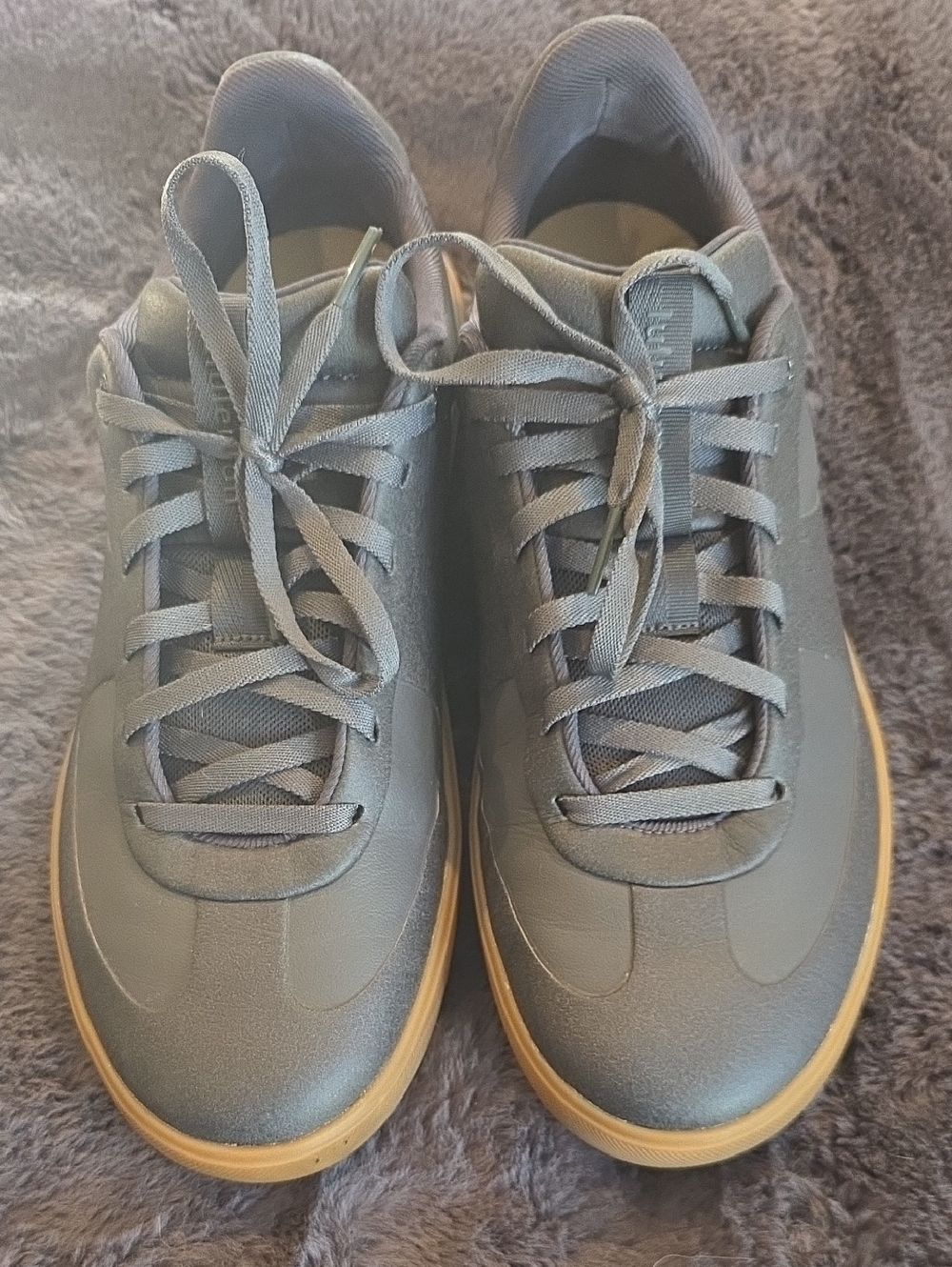 lululemon athletica Men's Gray Sneakers with Gum Sole